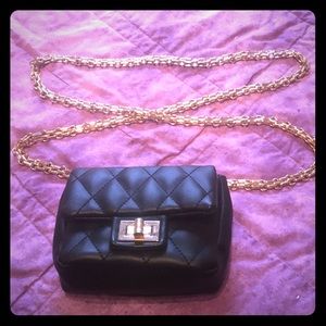 🌸 Forever 21 Cross Body Bag 🌸